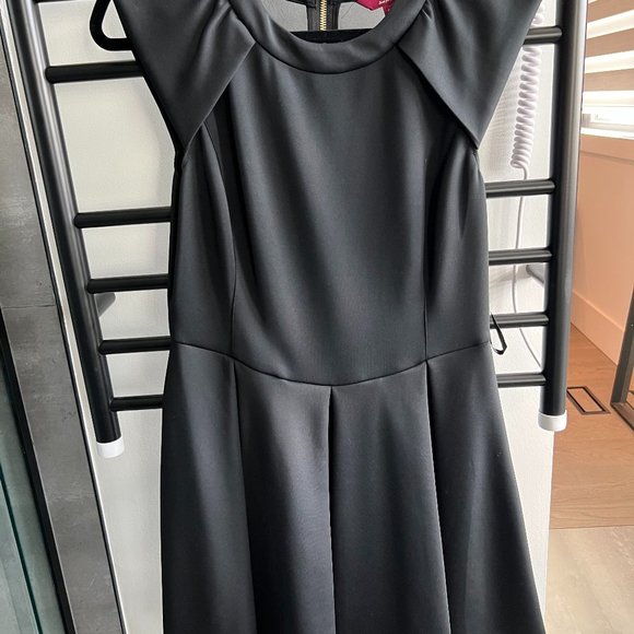 TED BAKER BLACK DRESS - Picture 1 of 3
